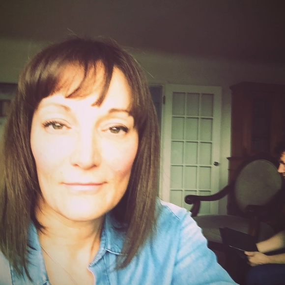 Meet your Posher, Davida - Picture 1 of 1